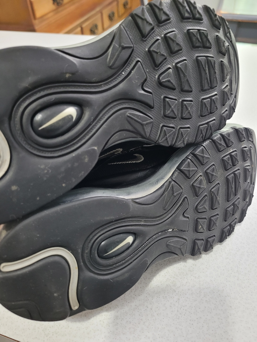 Nike Air Max 97 Women's Sz 8.5 Black Silver Running Shoes DM8347-001 - Picture 5 of 6